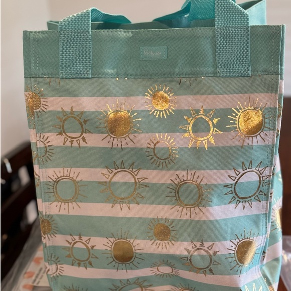 Thirty One Essential Storage Tote in Rays for Days BNIP! - Picture 7 of 9